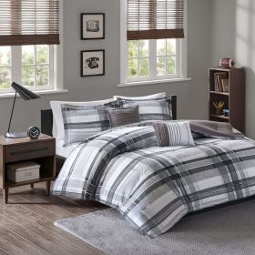 Full/Queen Plaid Comforter Set